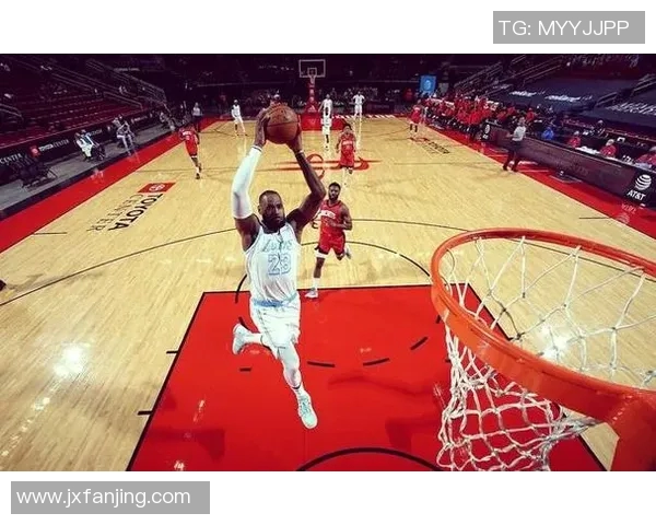 火箭与湖人2005年季后赛对决回顾：传奇时刻与球星对抗的精彩瞬间